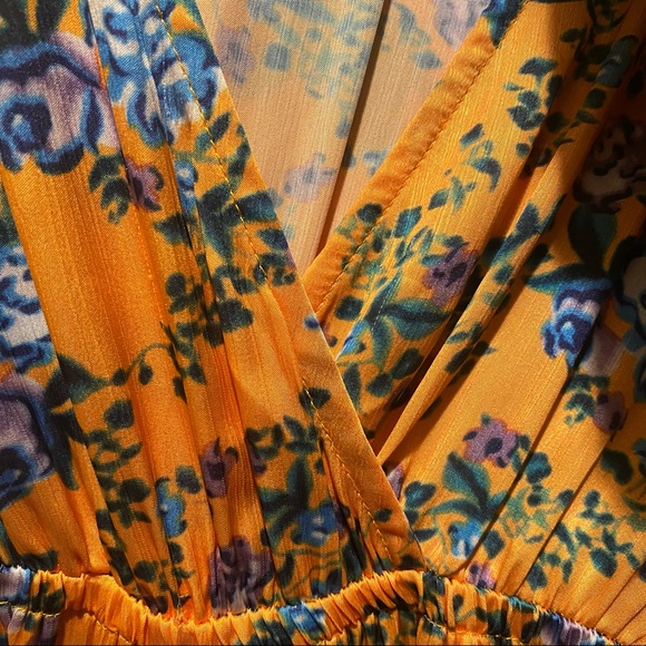 Floral Ruffled Dress - Picture 3 of 4